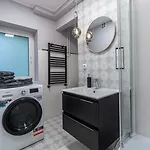 Apartly - &a *