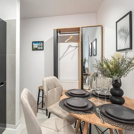 Apartly - &a Διαμέρισμα